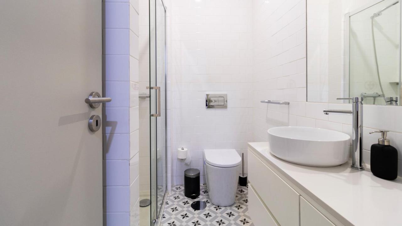 Central Stunning Duplex W/ Patio By Lovelystay Porto Exterior photo